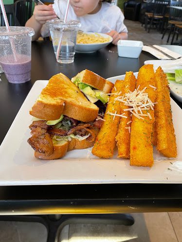 Hidden Bistro — Restaurant Food And Dining Photo