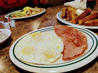 Elie's Cafe