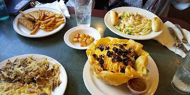 Parkway | Family Restaurant