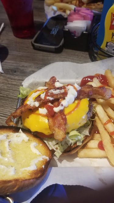 Burgers & Brews — Restaurant Food And Dining Photo