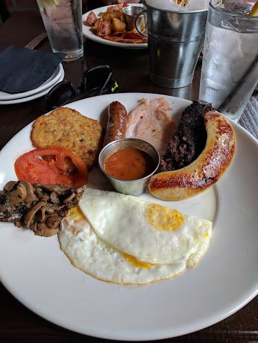 QUINN'S