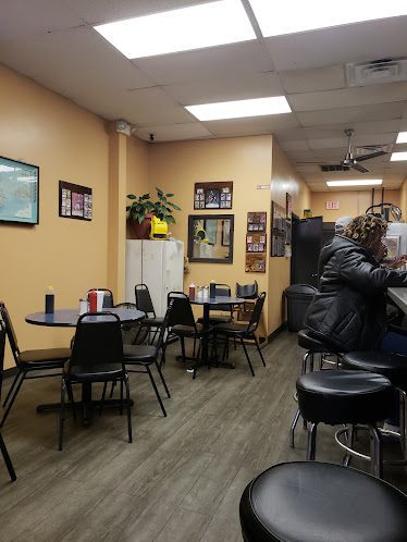 Lindy's Famous Hotdogs — Restaurant Food And Dining Photo