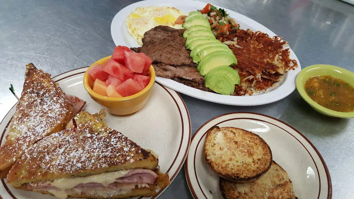 Mary's Family Restaurant: Restaurant Food And Dining Photo