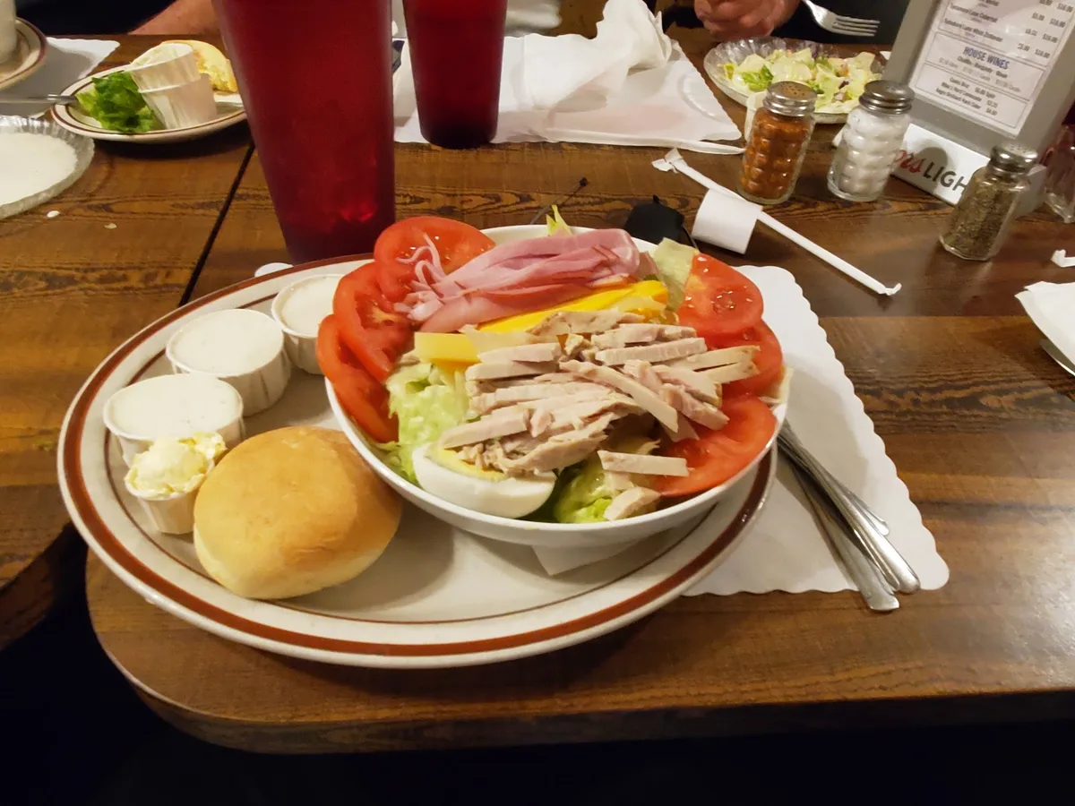 BlondZee's Guest House Restaurant & Lounge: Restaurant Food And Dining Photo