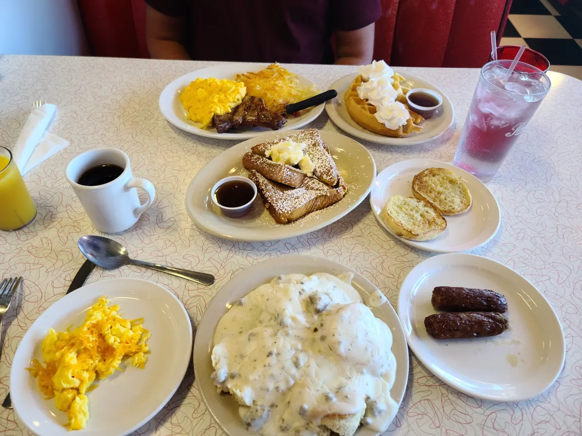 Chase's Diner: Restaurant Food And Dining Photo