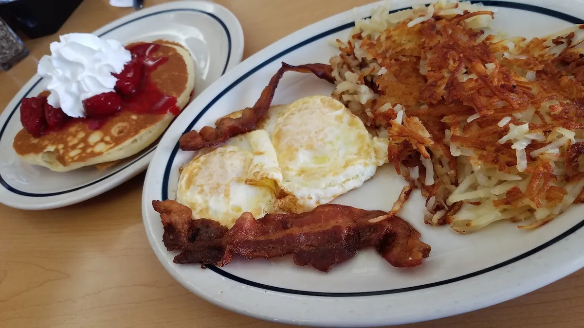 IHOP: Restaurant Photograph