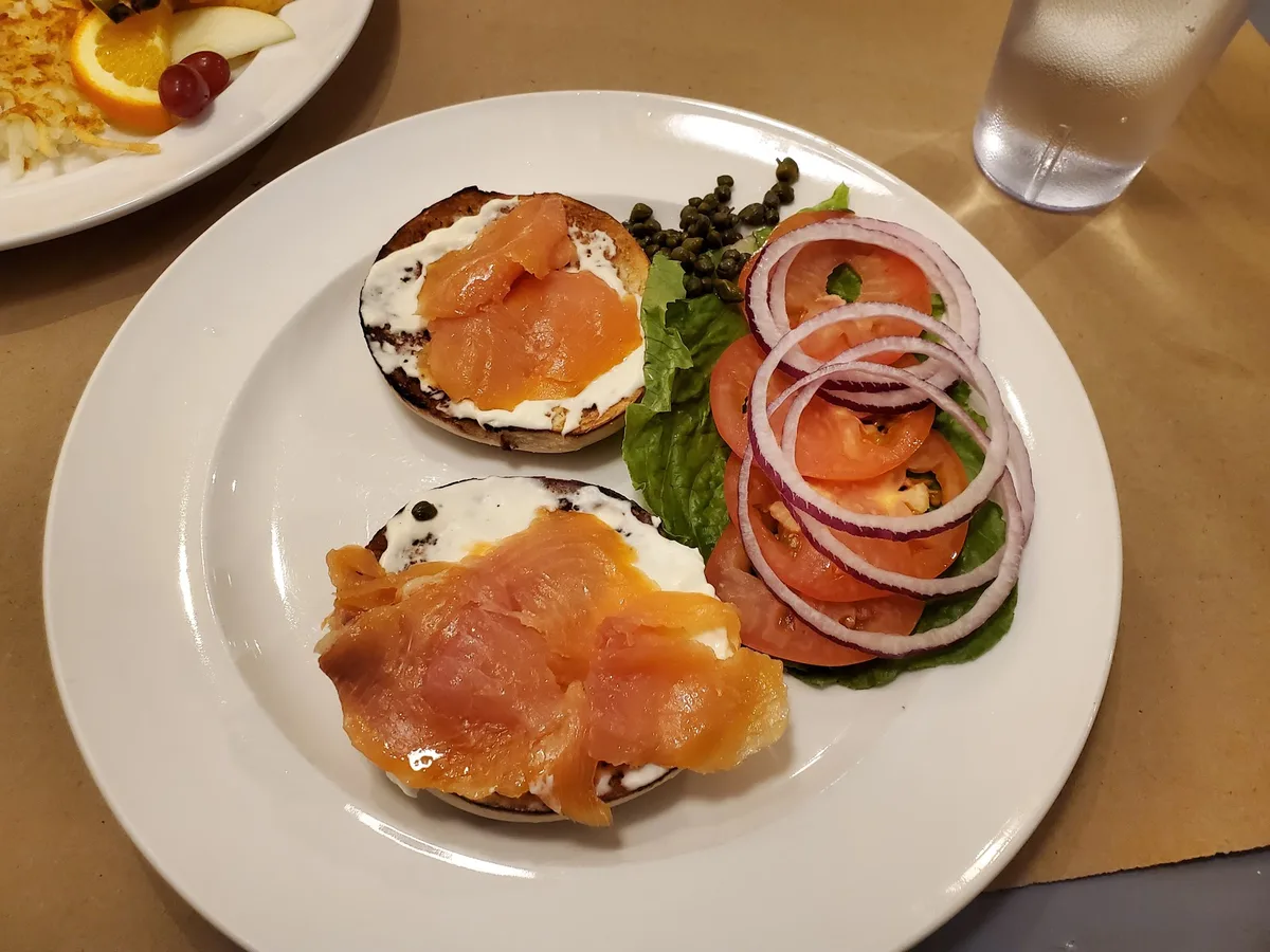 Bailey's Breakfast & Lunch: Restaurant Food And Dining Photo