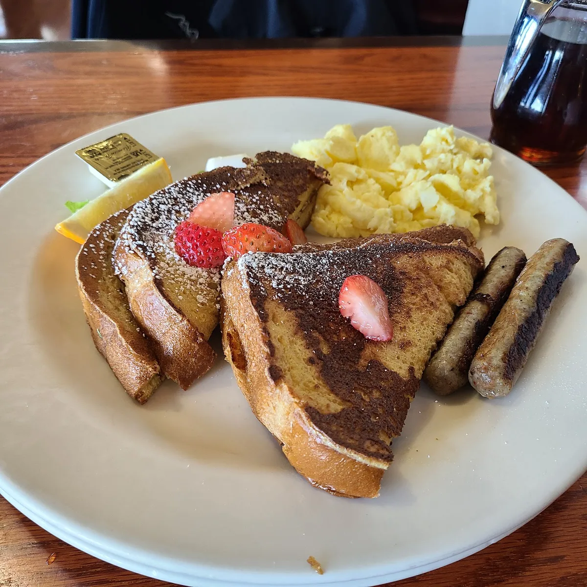 Sound View Cafe: Restaurant Photograph