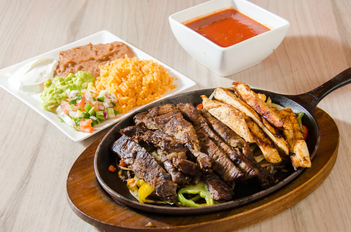 El Jalisco Grill: Restaurant Photograph