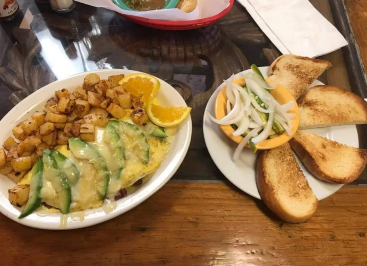 El Pueblo Restaurant: Restaurant Photograph