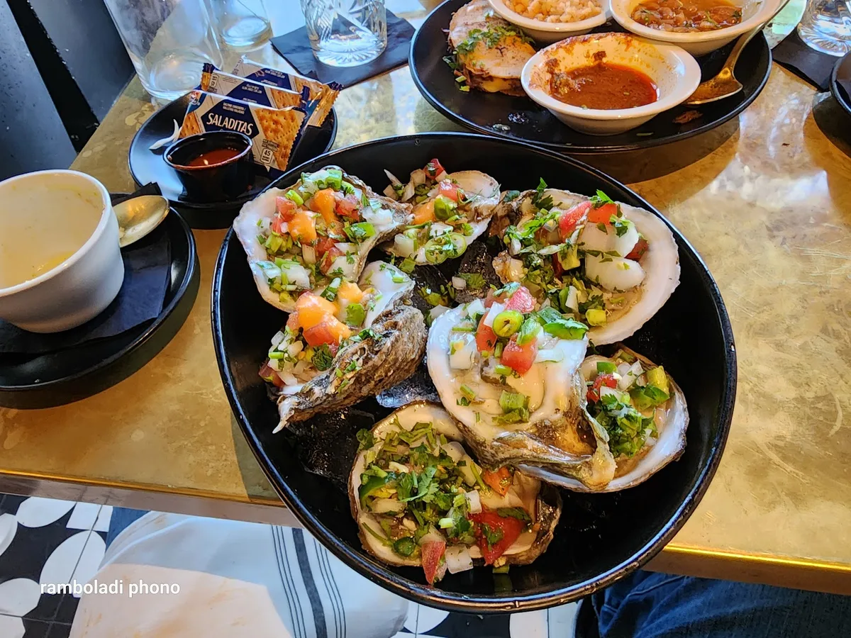 YOLA cocina mexicana: Restaurant Photograph