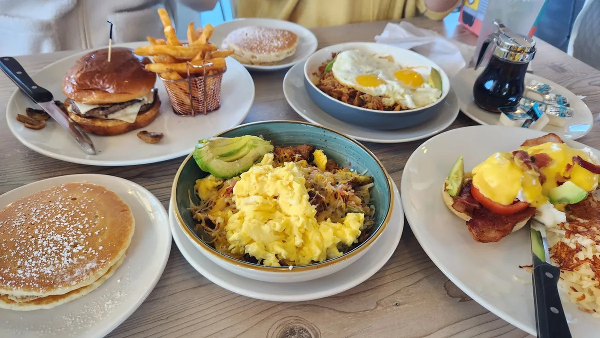 Leo's Brunch House: Restaurant Photograph