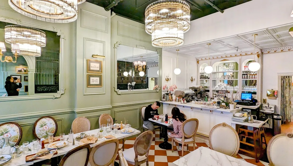 Sisterita: Restaurant Photograph
