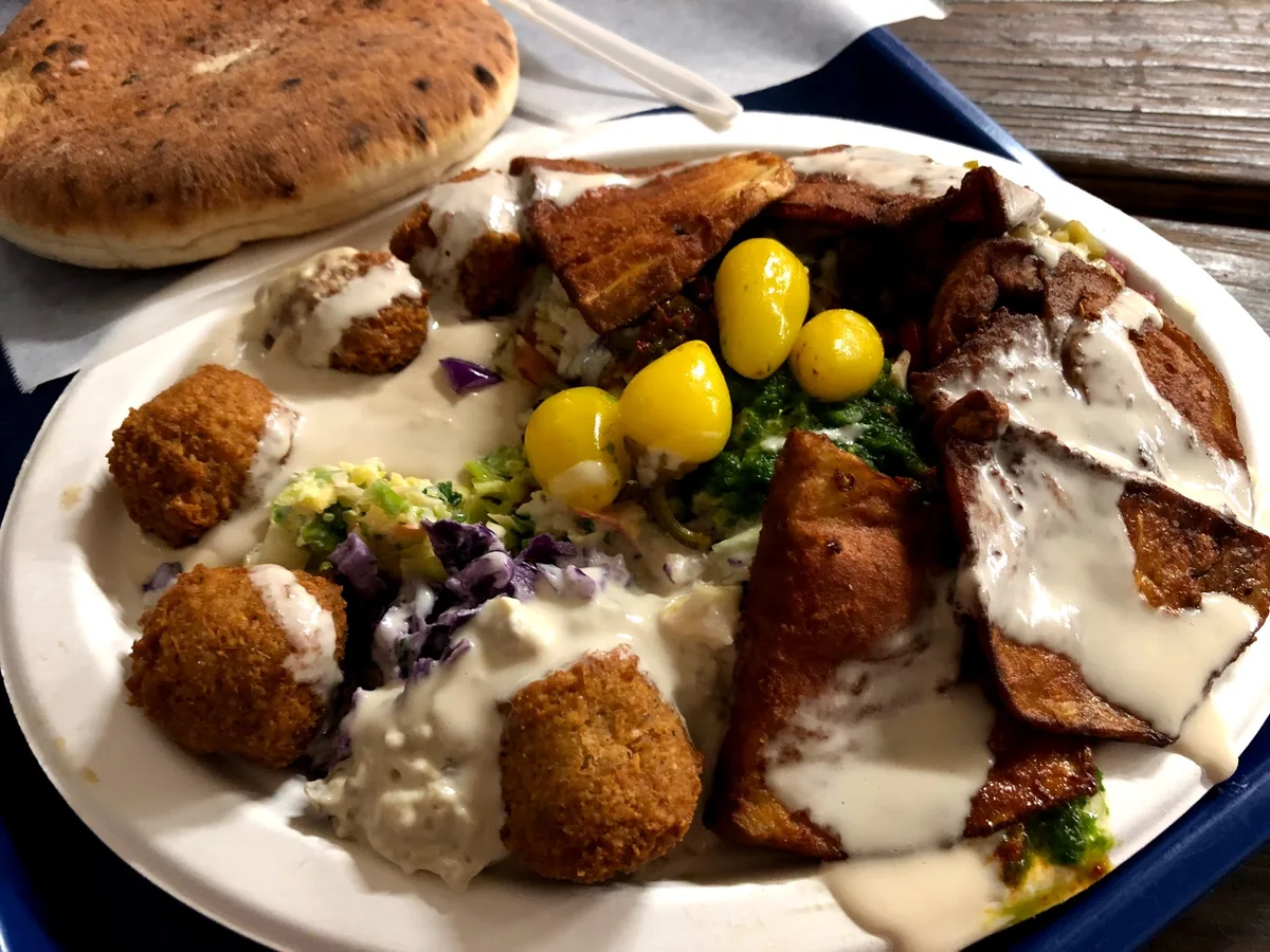 Falafel STOP: Restaurant Food And Dining Photo