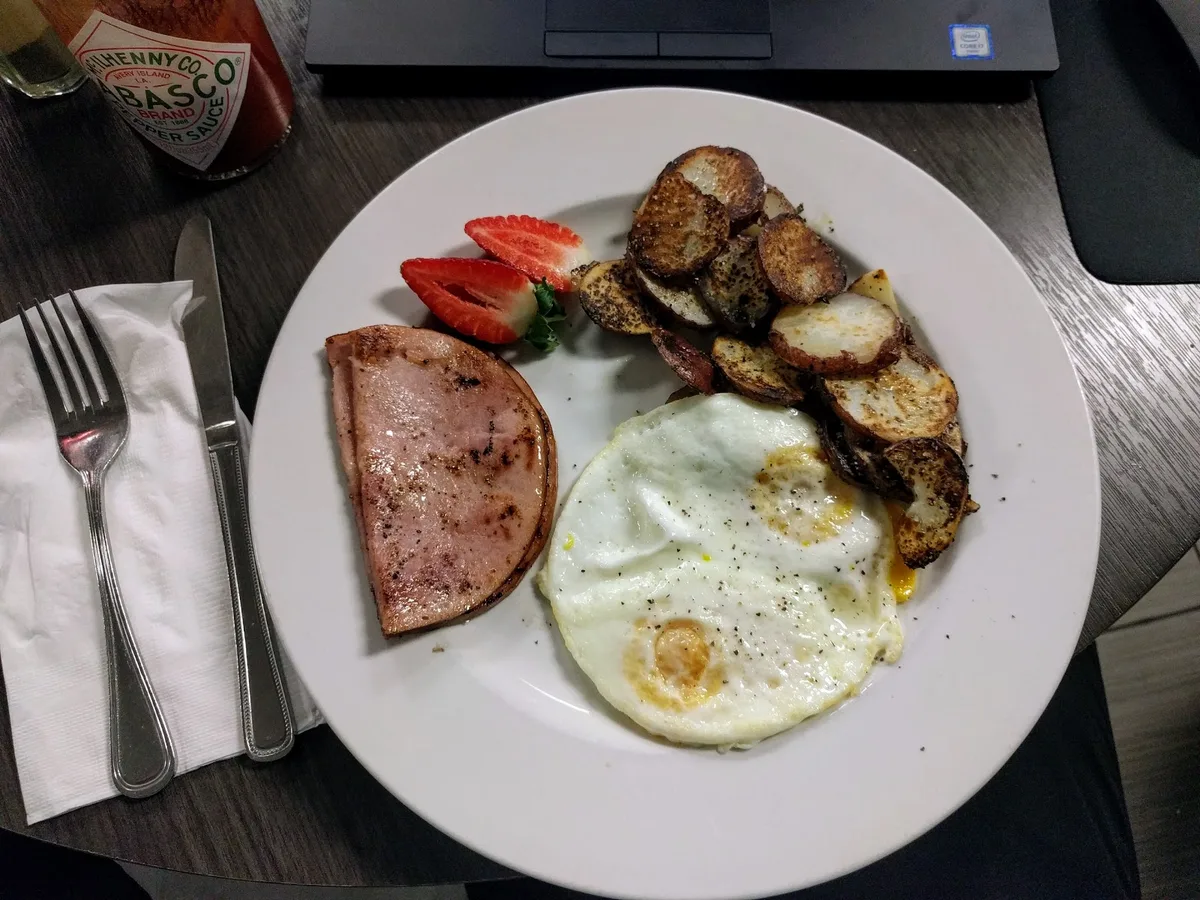 Vince's Cafe: Restaurant Food And Dining Photo