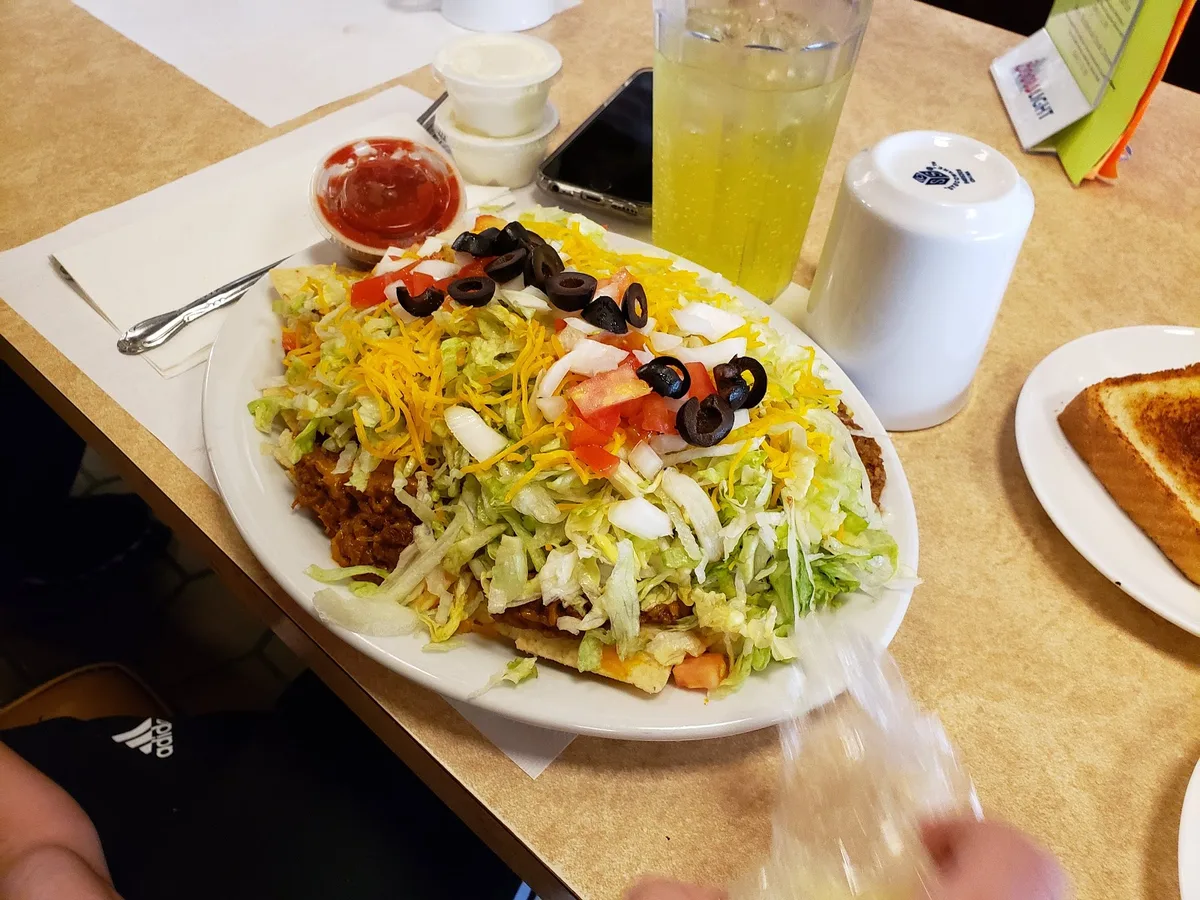 Crack'd Pot Restaurant & Bakery: Restaurant Food And Dining Photo