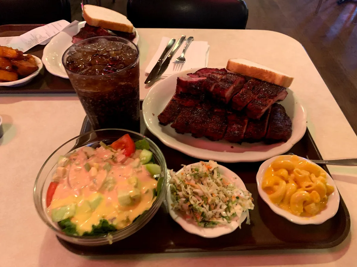 Pappas Bar-B-Q: Restaurant Food And Dining Photo