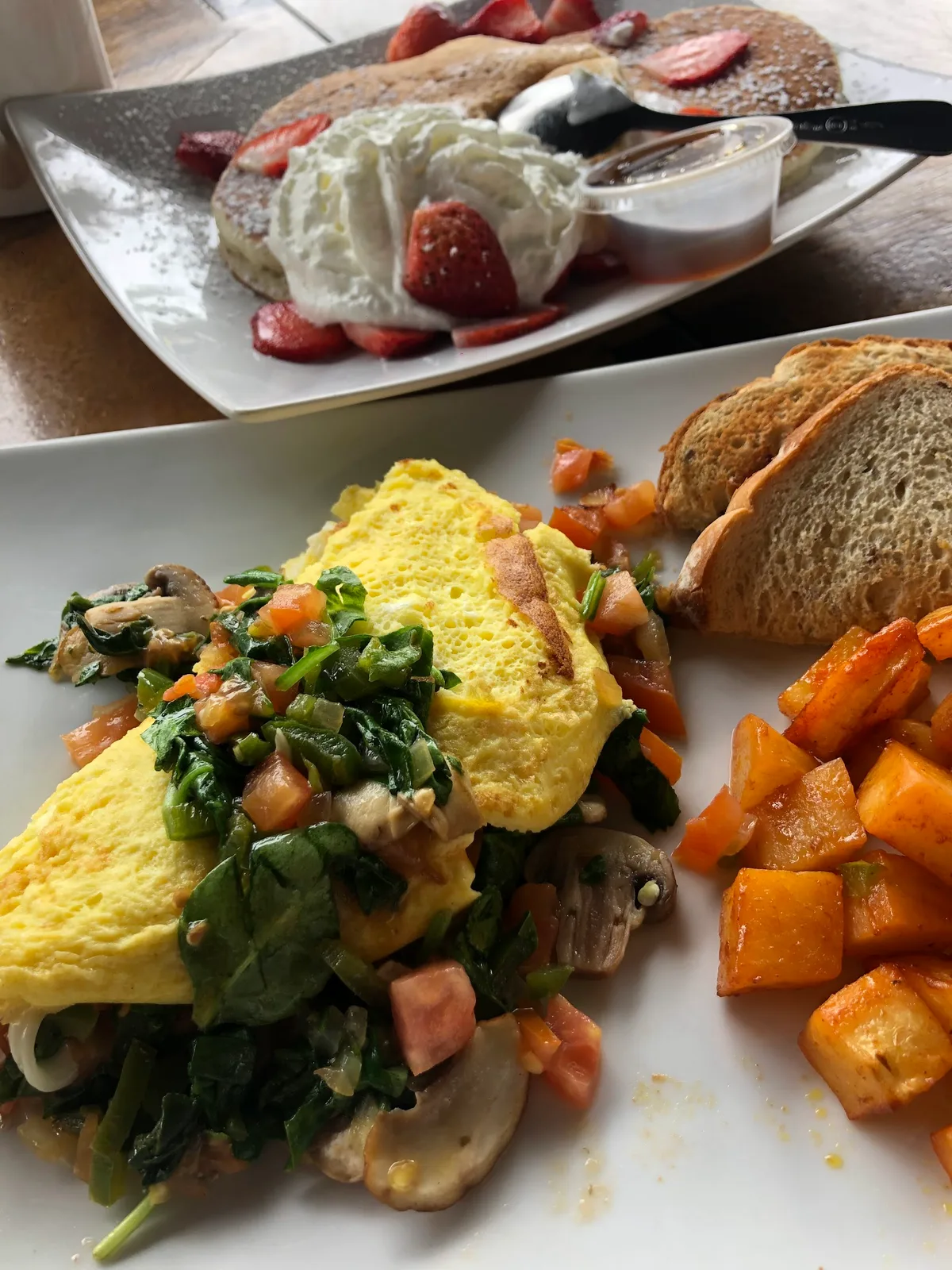Birdie Bistro: Restaurant Food And Dining Photo