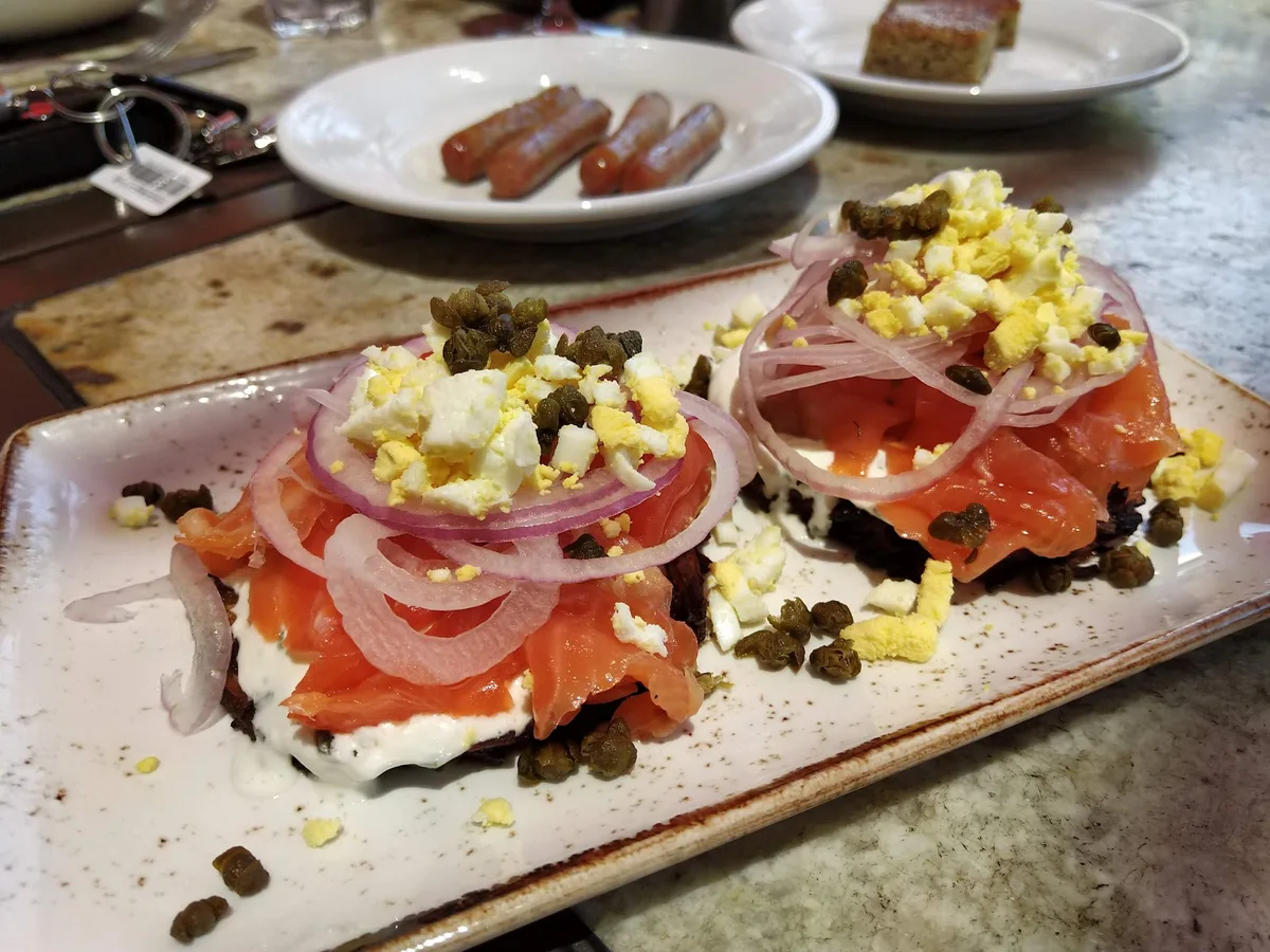 EATS Kitchen & Bar: Restaurant Food And Dining Photo