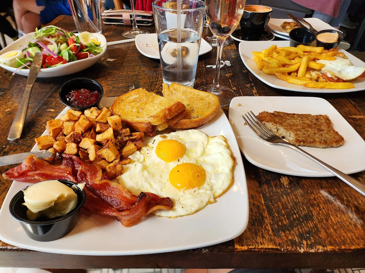 Taste of Belgium - The Banks: Restaurant Photograph