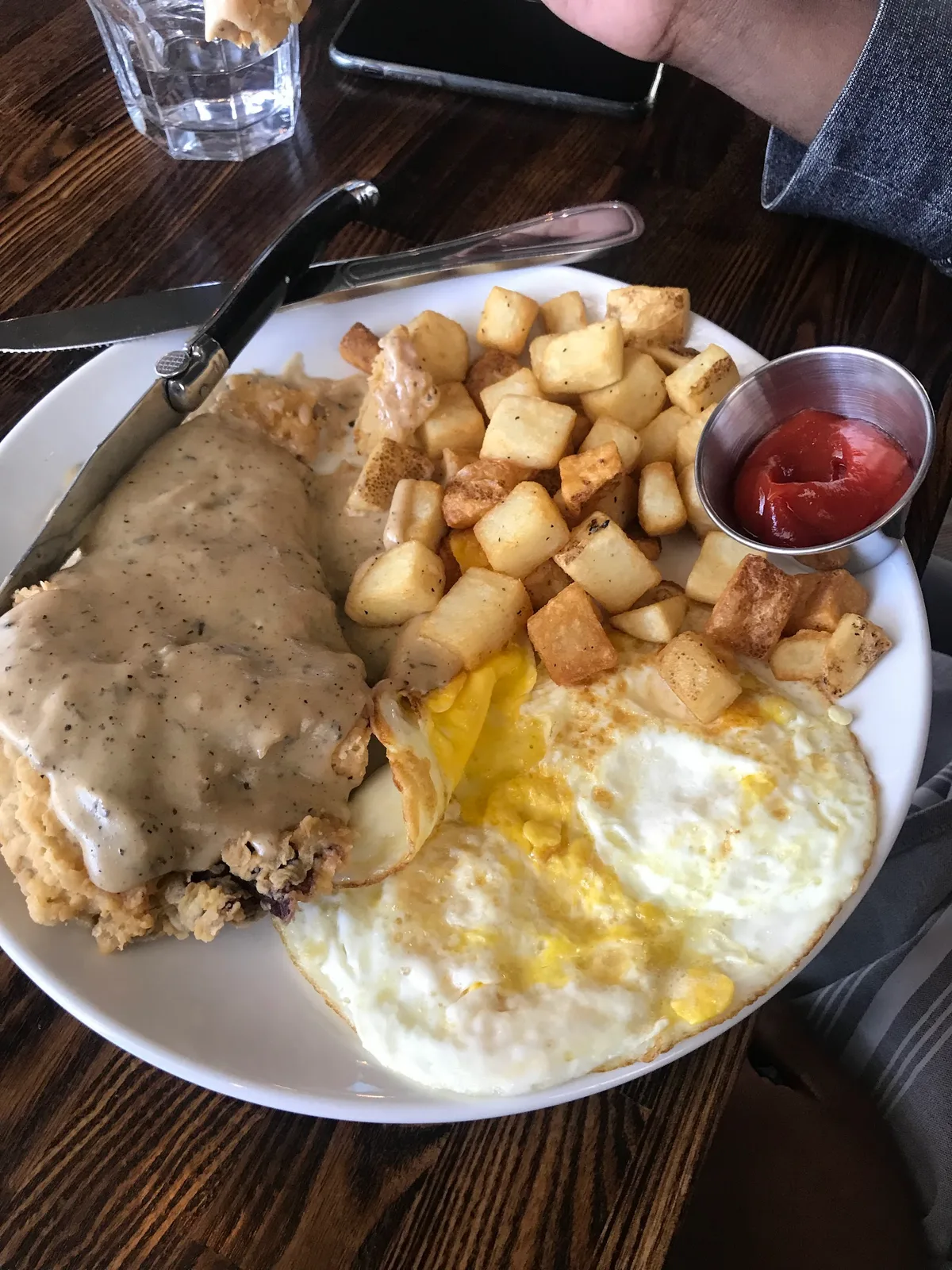 The Social on 83rd: Restaurant Food And Dining Photo