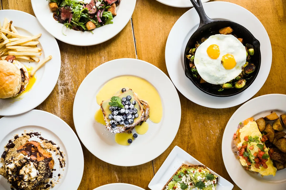 Half & Half: Restaurant Food And Dining Photo