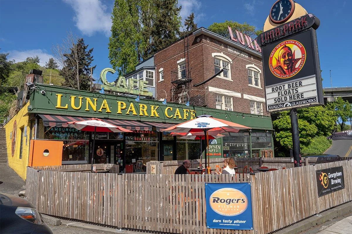 Luna Park Cafe: Restaurant Photograph