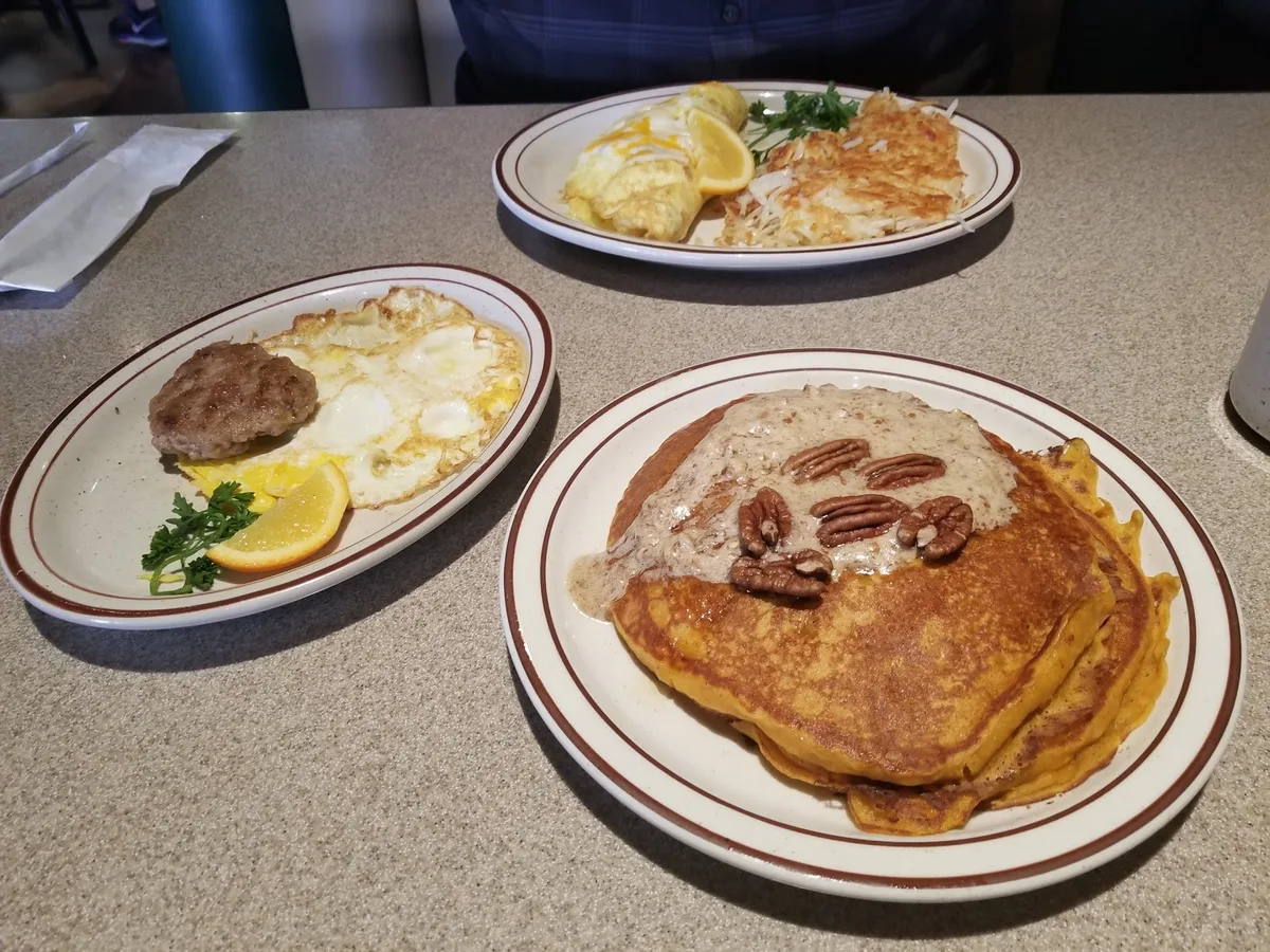 Old River Grill at Brimhall Square: Restaurant Food And Dining Photo