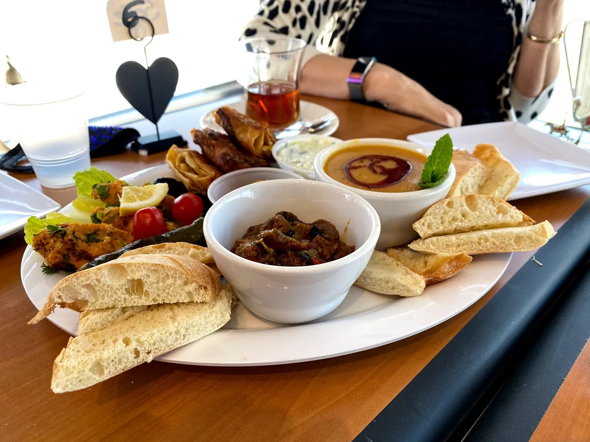 Naci's Corner Cafe: Restaurant Food And Dining Photo