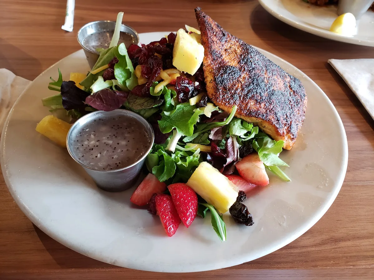 bellagreen: Restaurant Photograph
