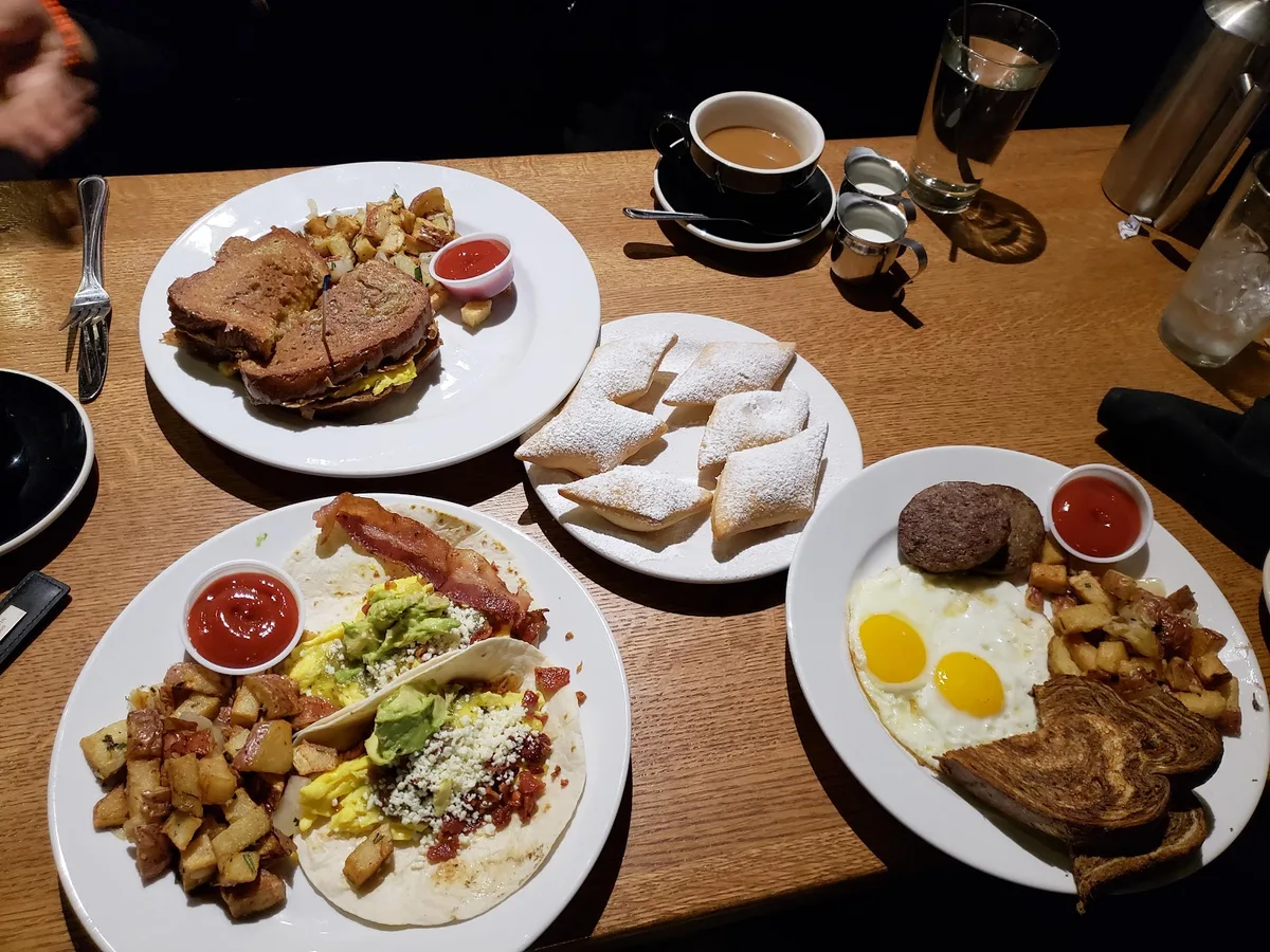 Coffee House Cafe: Restaurant Photograph