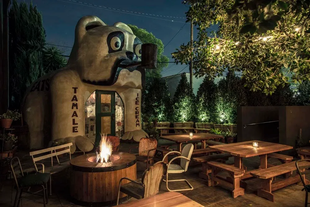 Idle Hour: Restaurant Photograph