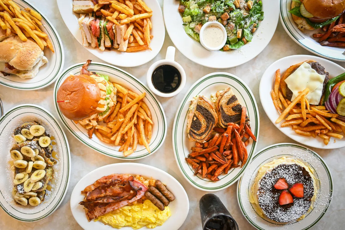 Charlie's Sandwich Shoppe: Restaurant Photograph
