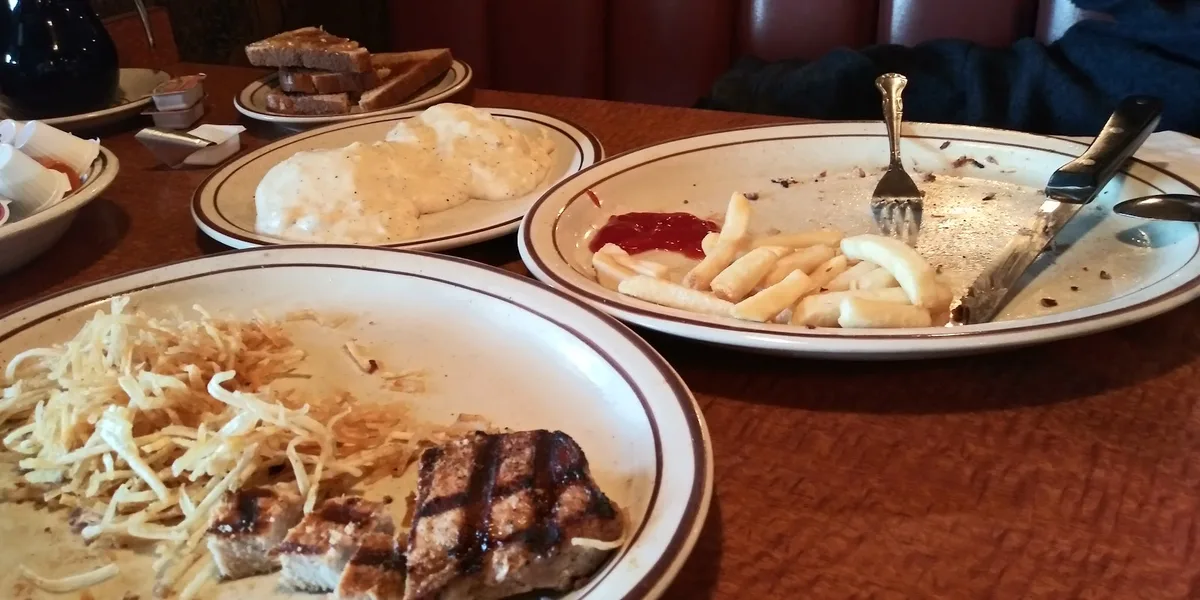 Evergreen Inn & Pub: Restaurant Food And Dining Photo
