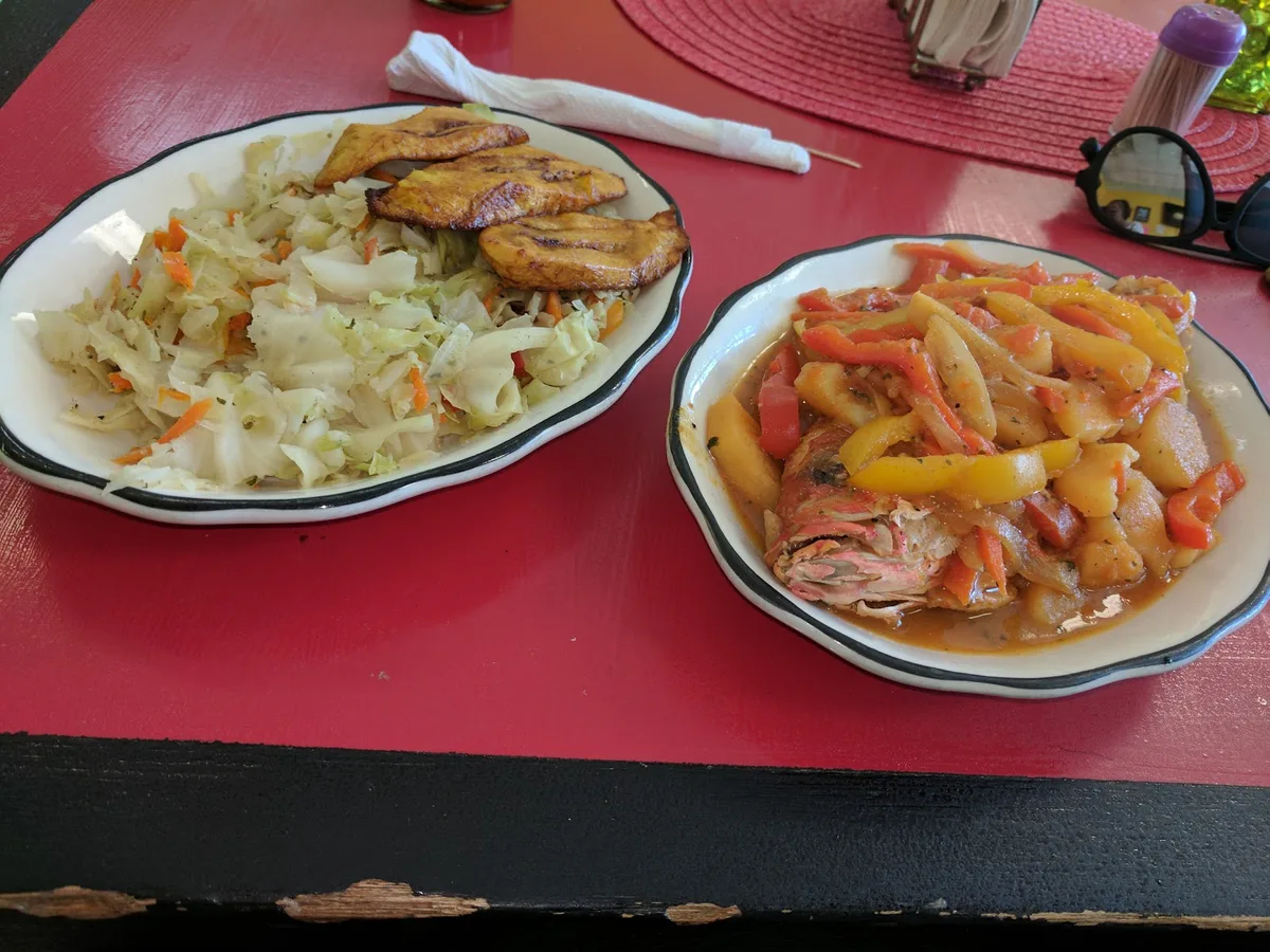 Ava's Caribbean Restaurant: Restaurant Food And Dining Photo
