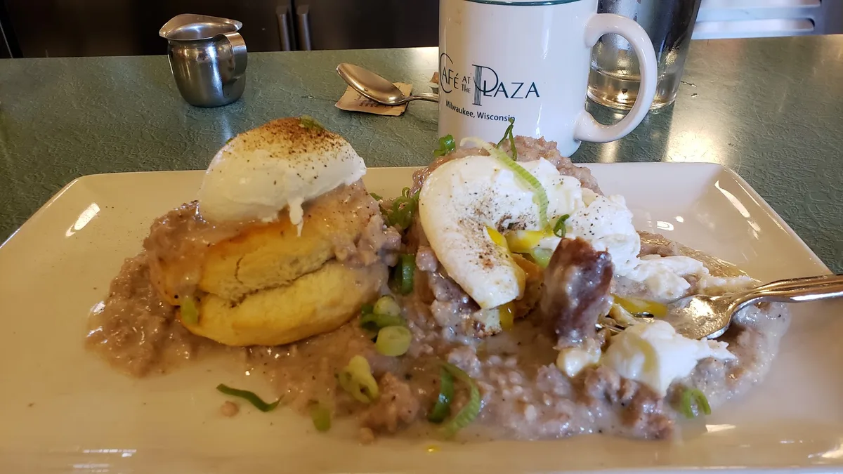 Café At The Plaza