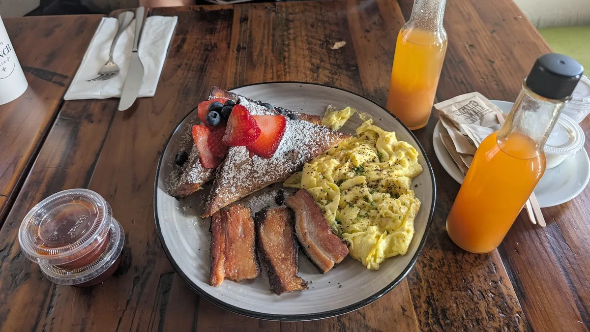 Santa Ana Brunch Club: Restaurant Photograph