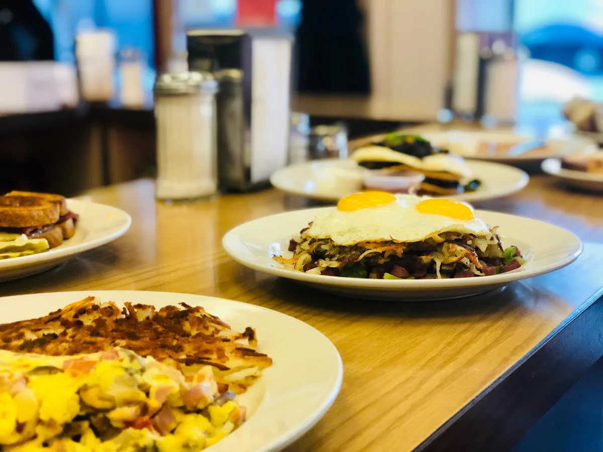 Fuller's Coffee Shop: Restaurant Food And Dining Photo