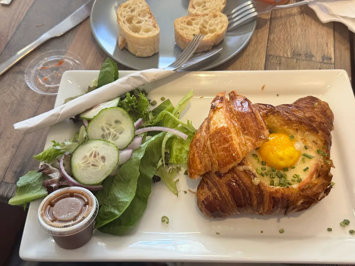 Café 906: Restaurant Photograph