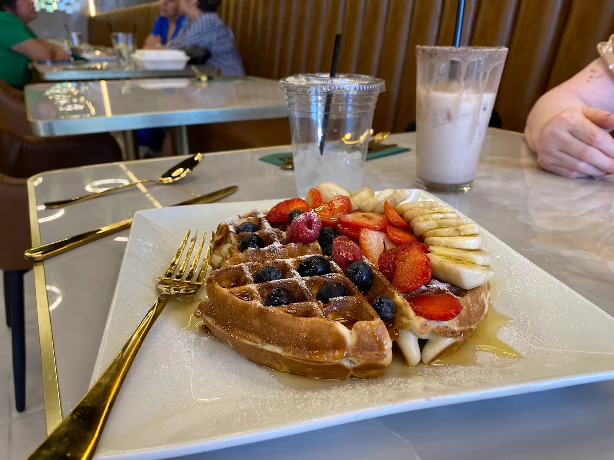 Girasol Breakfast and Brunch: Restaurant Photograph