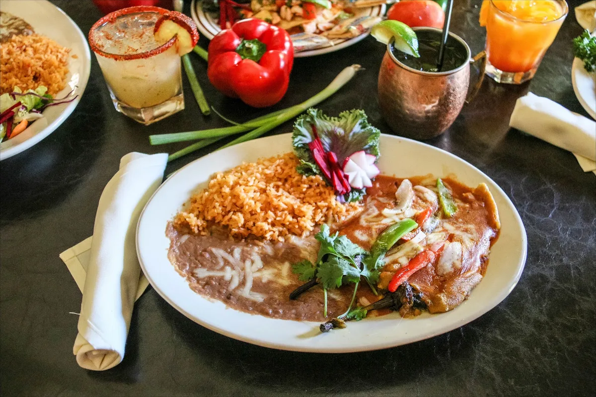 El Patron Downtown Riverside: Restaurant Photograph