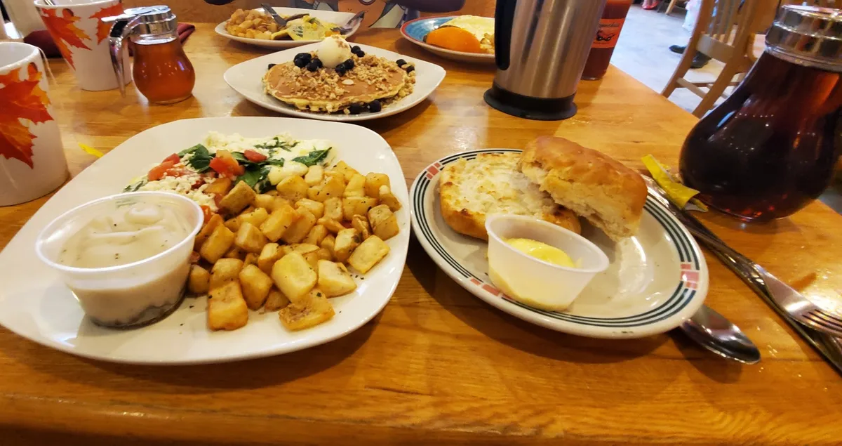 Brunchies Breakfast, Brunch & Lunch: Restaurant Food And Dining Photo