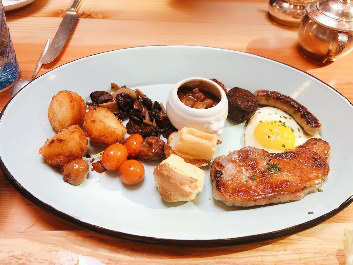 Lion and Owl: Restaurant Food And Dining Photo
