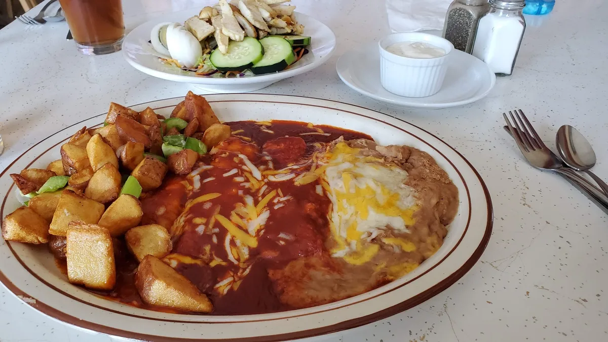 Ariana's Restaurant: Restaurant Food And Dining Photo