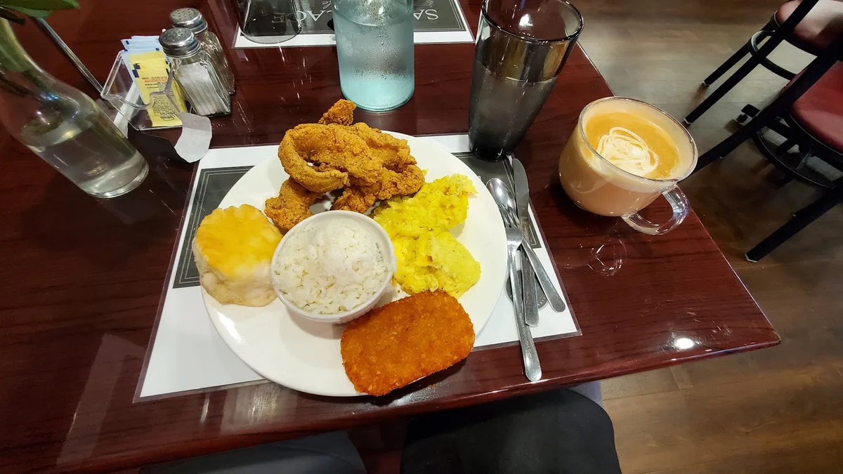 Sam's Place Jazz Cafe: Restaurant Food And Dining Photo
