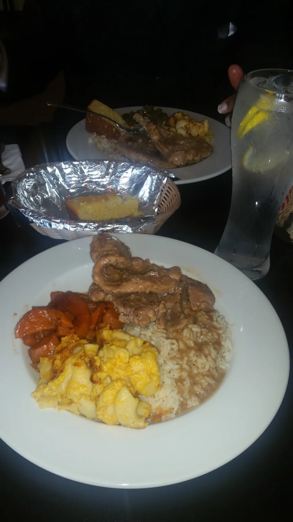 Geechie's Southern Style Restaurant: Restaurant Food And Dining Photo