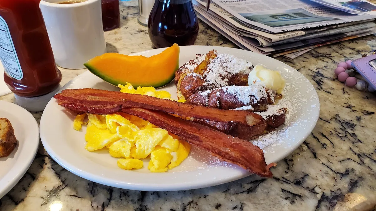 nib's Restaurant: Nibs Restaurant: Restaurant Photograph