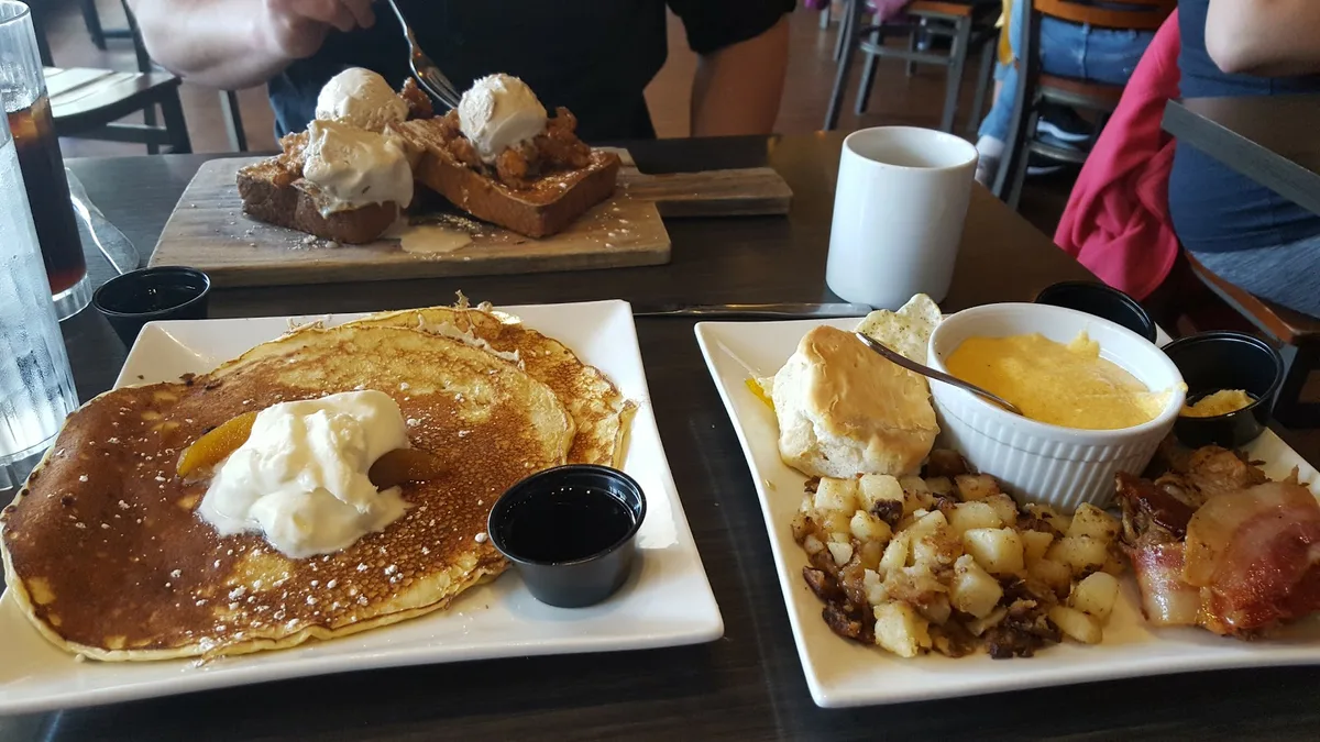 The Electric Cheetah: Restaurant Food And Dining Photo