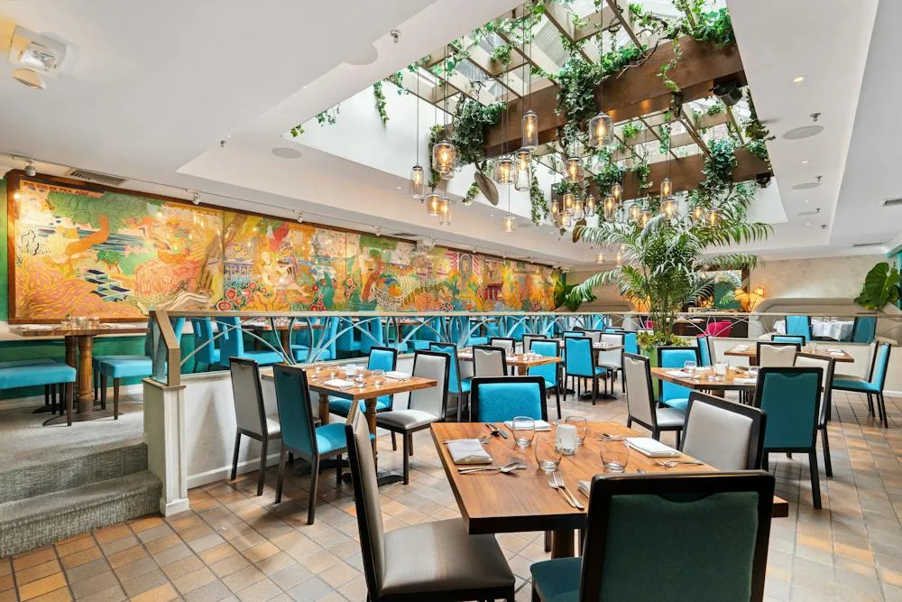 Victor's Cafe: Restaurant Photograph