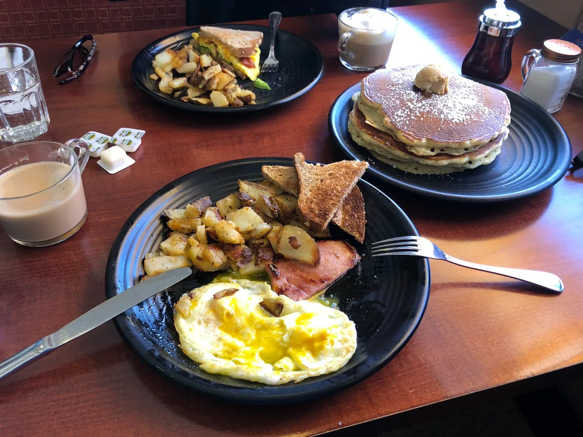 The New Spot On Polk: Restaurant Photograph
